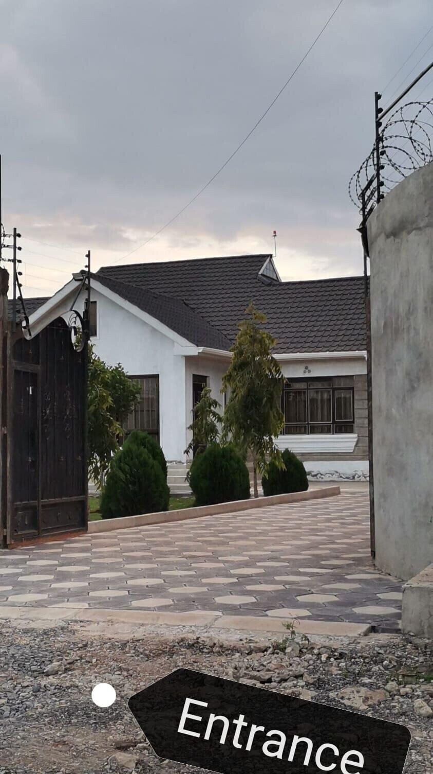 4-Bed Bungalow on Quarter Acre with Guard House - Kamulu