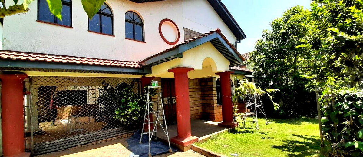 Newly Refurbished 4BR Townhouse with Private Garden - Westlands