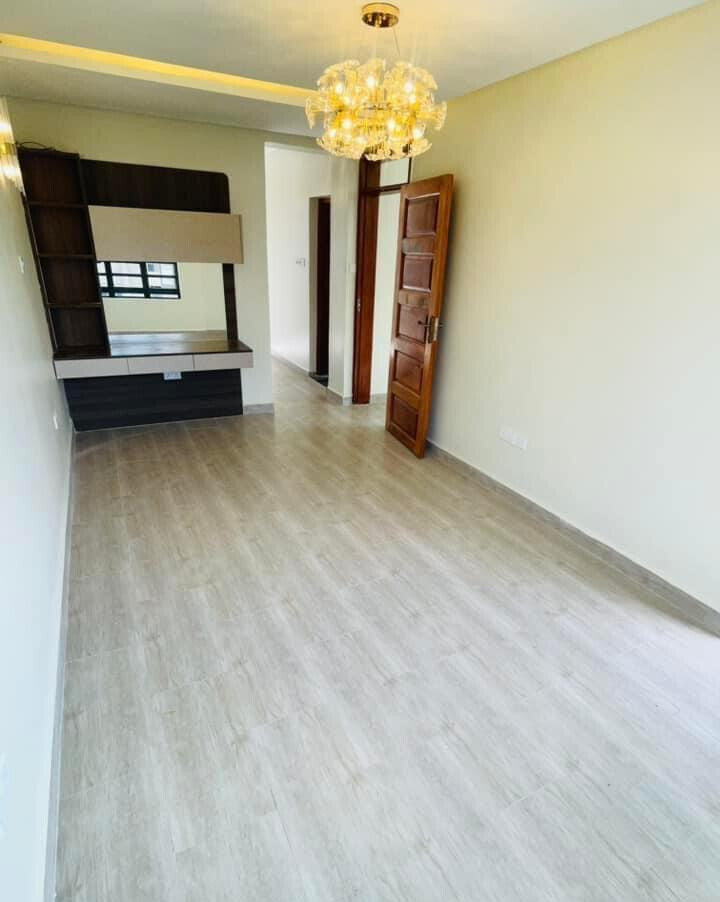 4BR Townhouse with Private Office & Roof Terrace - Kamakis