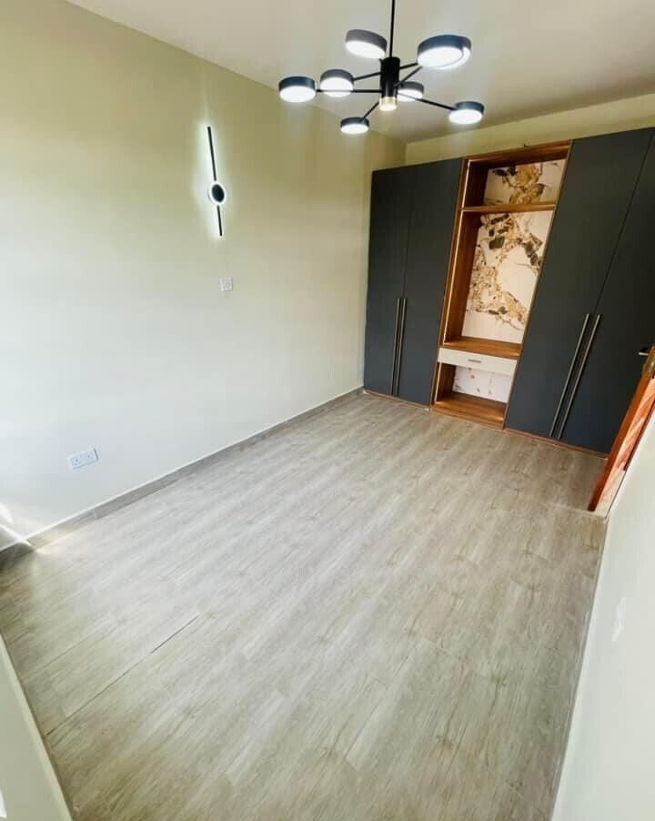 4BR Townhouse with Private Office & Roof Terrace - Kamakis
