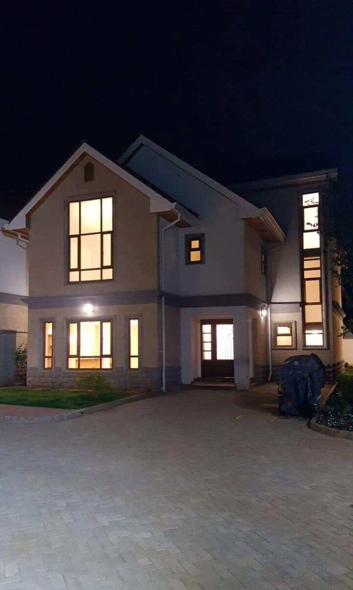 5-Ensuite Modern Villa with DSQ in Lavington - KES 55M