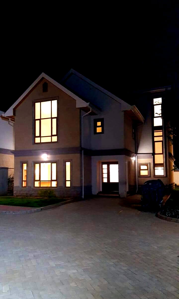 5-Ensuite Modern Villa with DSQ in Lavington - KES 55M