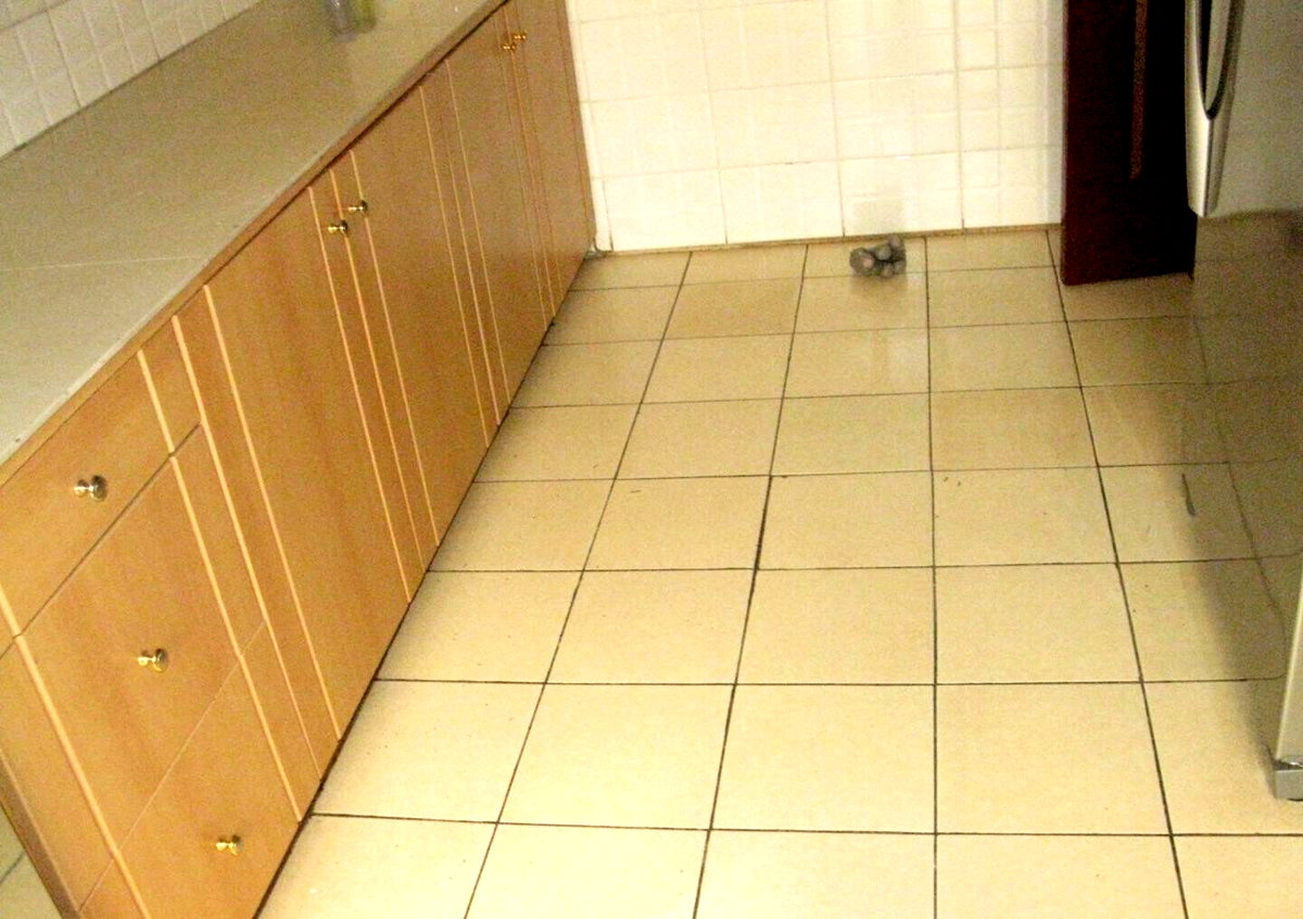 4BR Maisonette with DSQ & Fresh Redecoration - South B