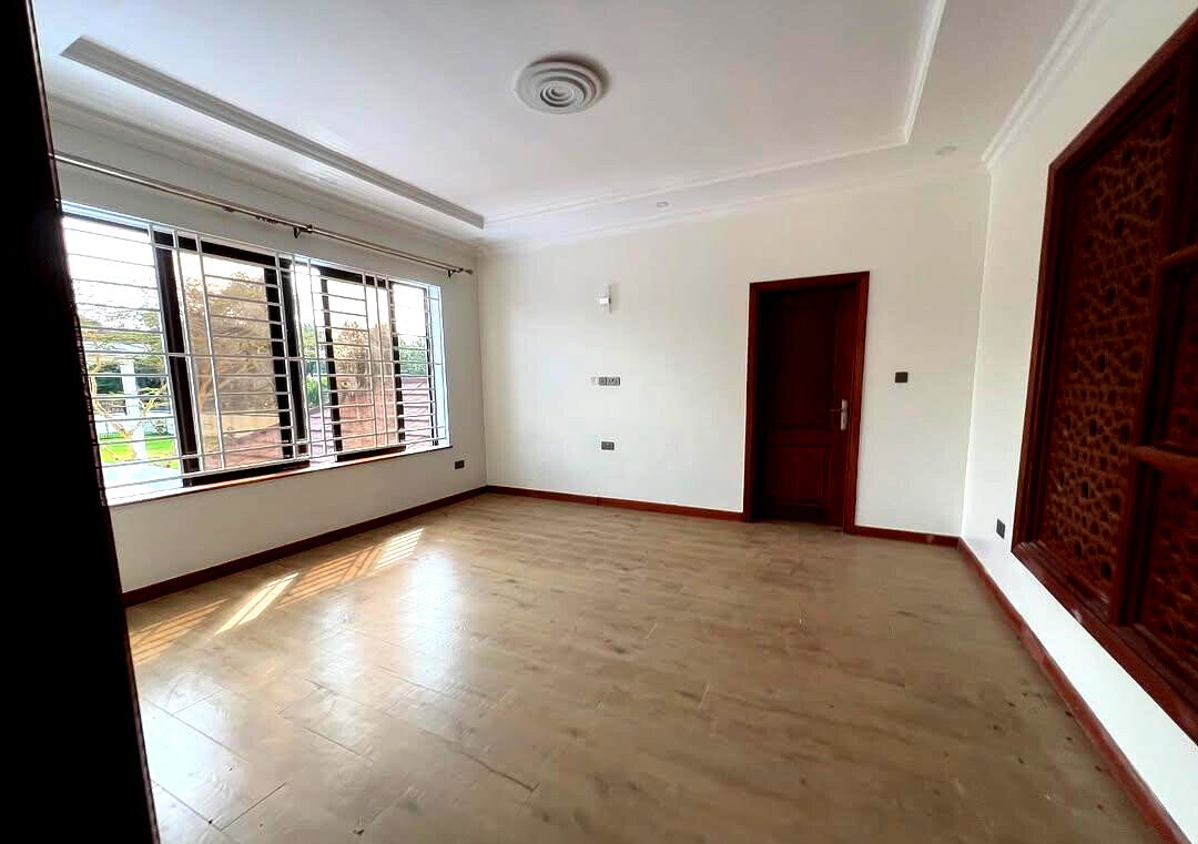 4-Bed Townhouse with Backup Generator & Borehole – Karen