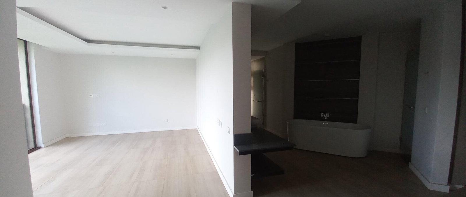 4BR Townhouse with Rooftop Views & Mature Garden - Lavington