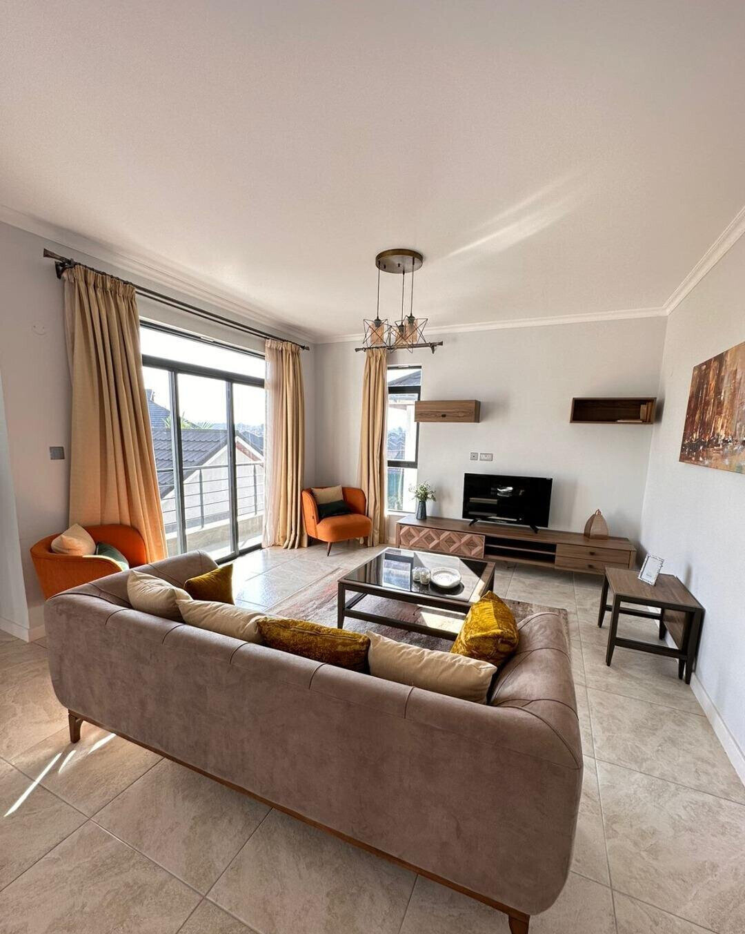 3BR Townhouse with Heated Pool & Clubhouse - Runda