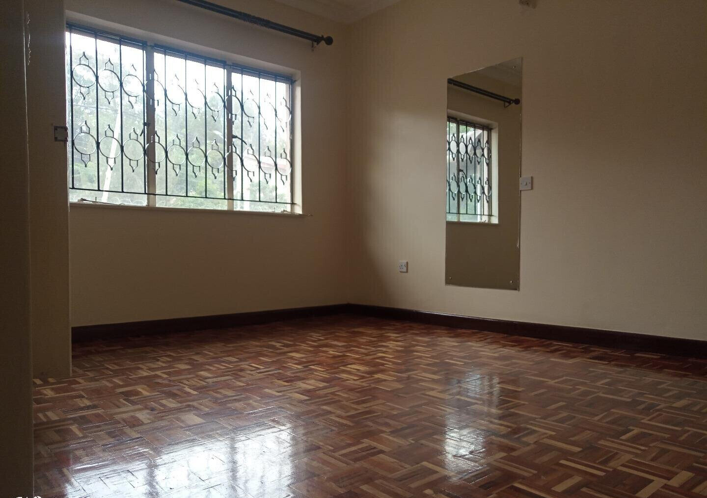 4BR Townhouse with DSQ & Power Backup - Kileleshwa