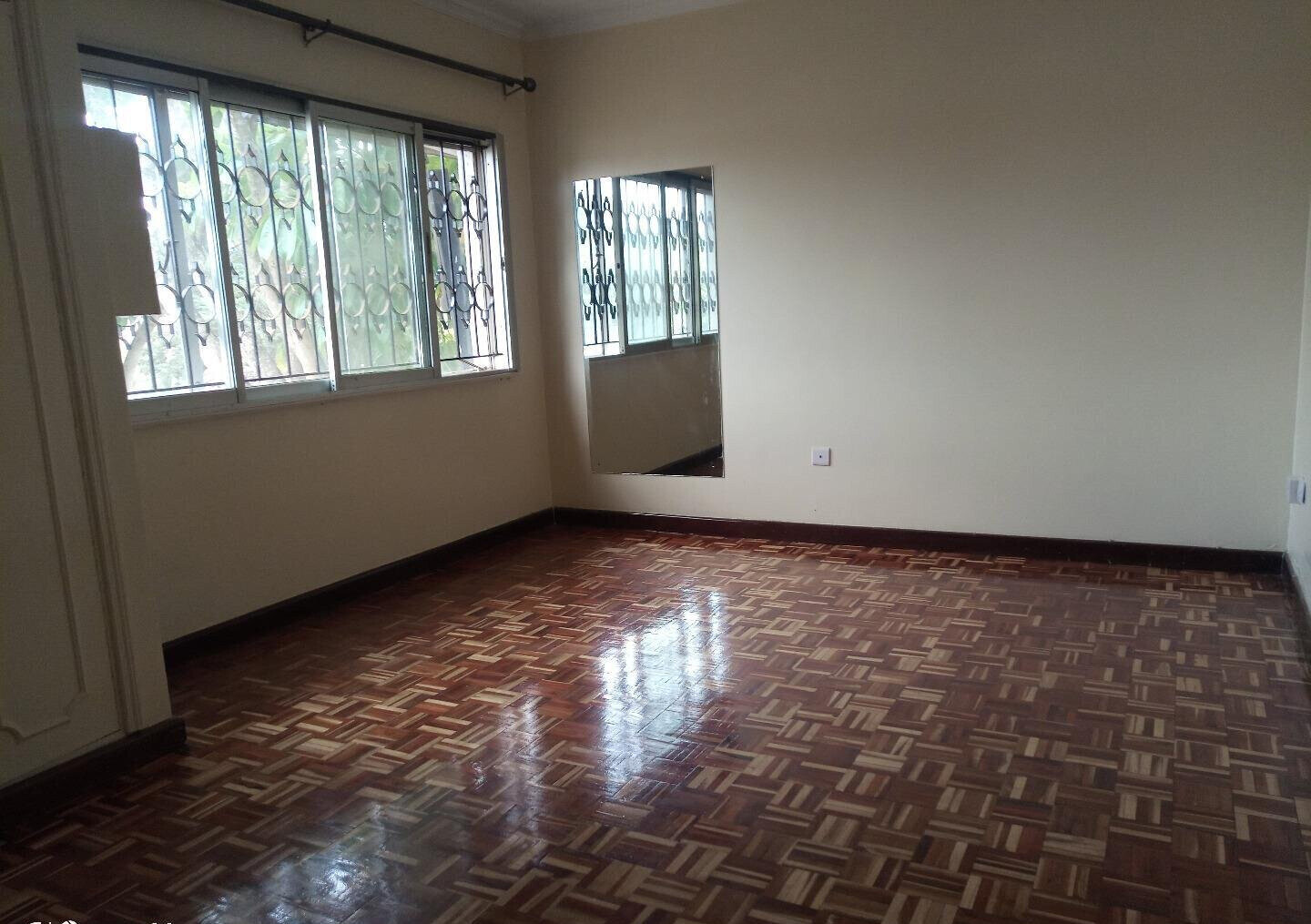 4BR Townhouse with DSQ & Power Backup - Kileleshwa