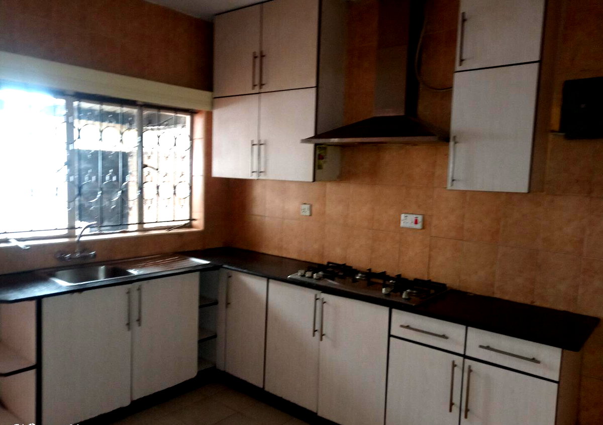 4BR Townhouse with DSQ & Power Backup - Kileleshwa