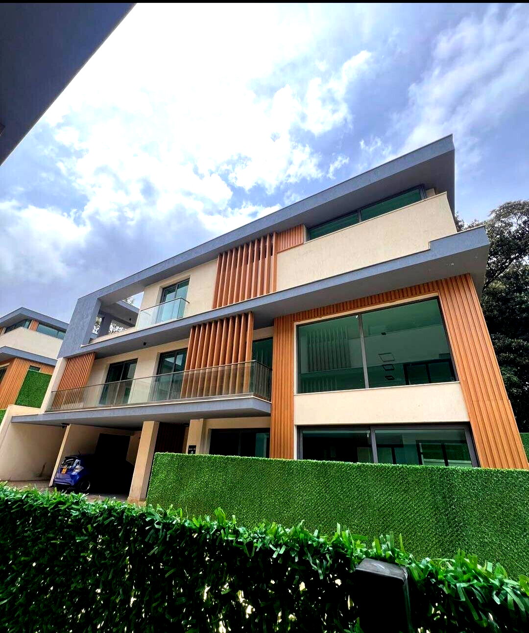 5-Ensuite Townhouse with Jacuzzi & DSQ in Lavington