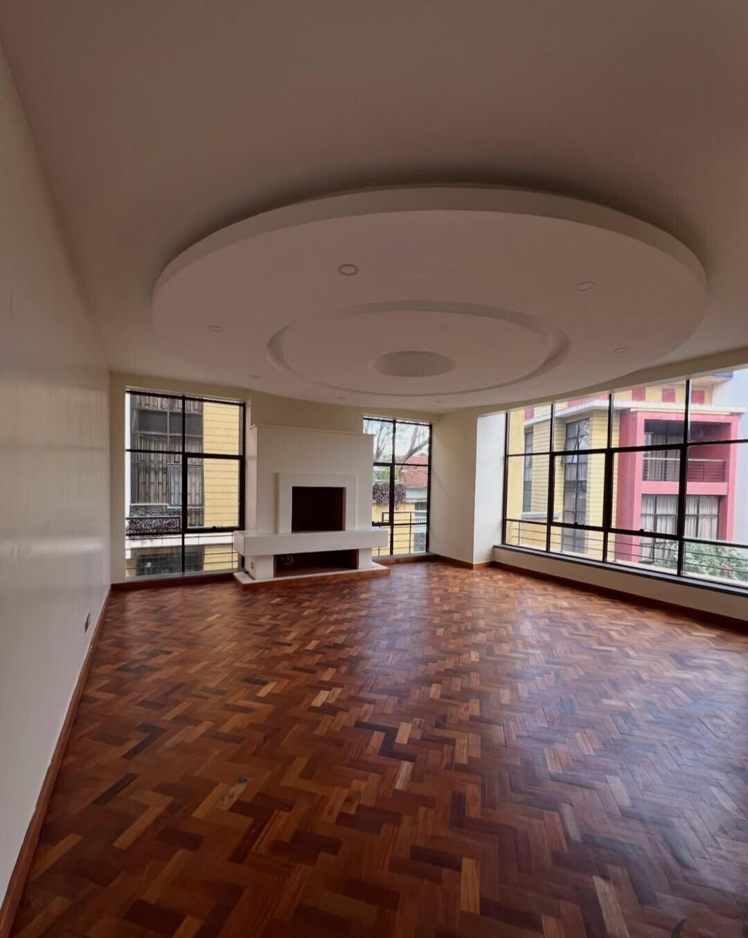 5-Ensuite Townhouse with Rooftop Terrace & DSQ - Lavington