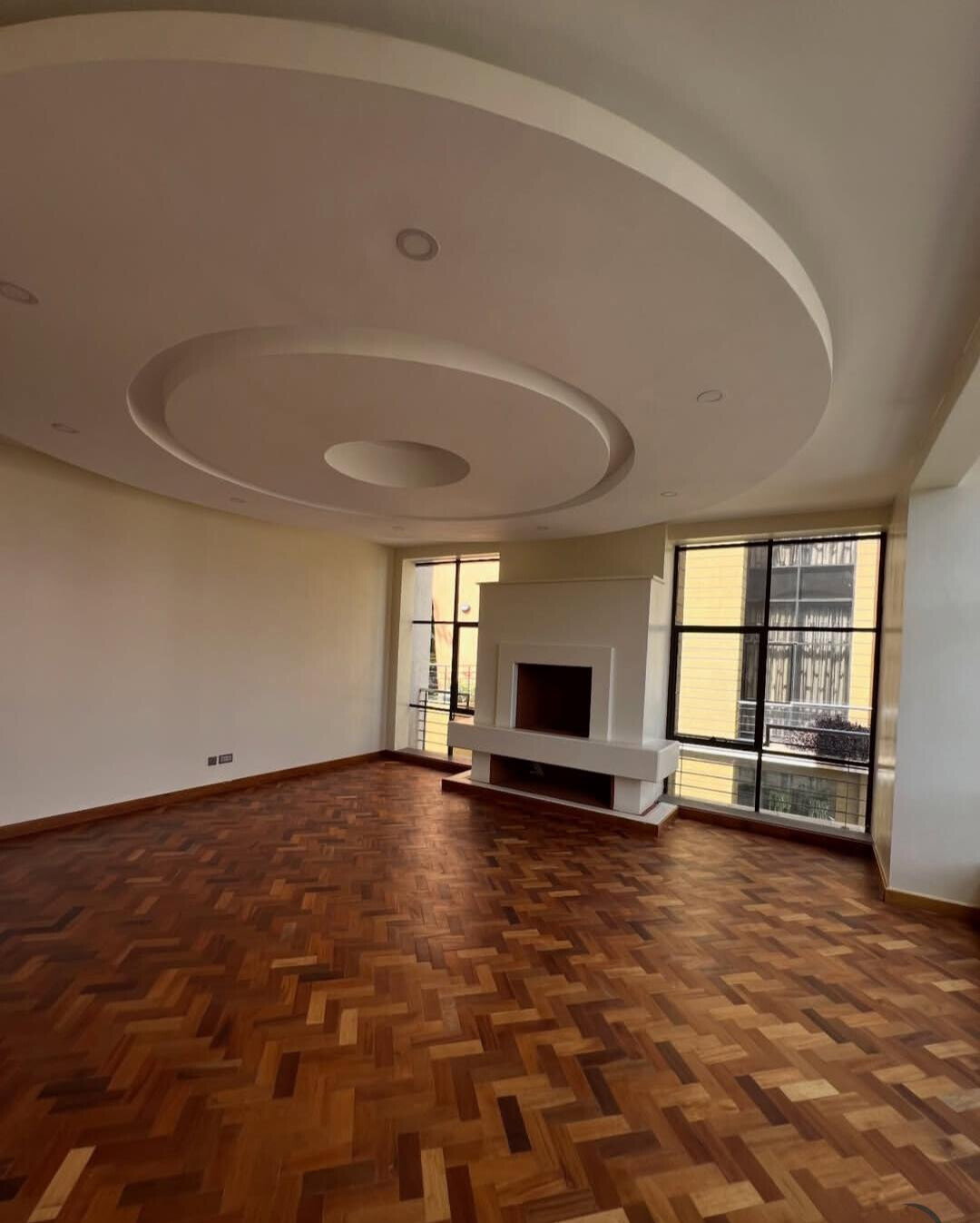 5-Ensuite Townhouse with Rooftop Terrace & DSQ - Lavington