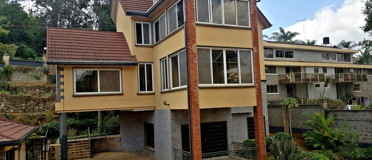 5-Ensuite Townhouse with Mature Garden & DSQ - Spring Valley