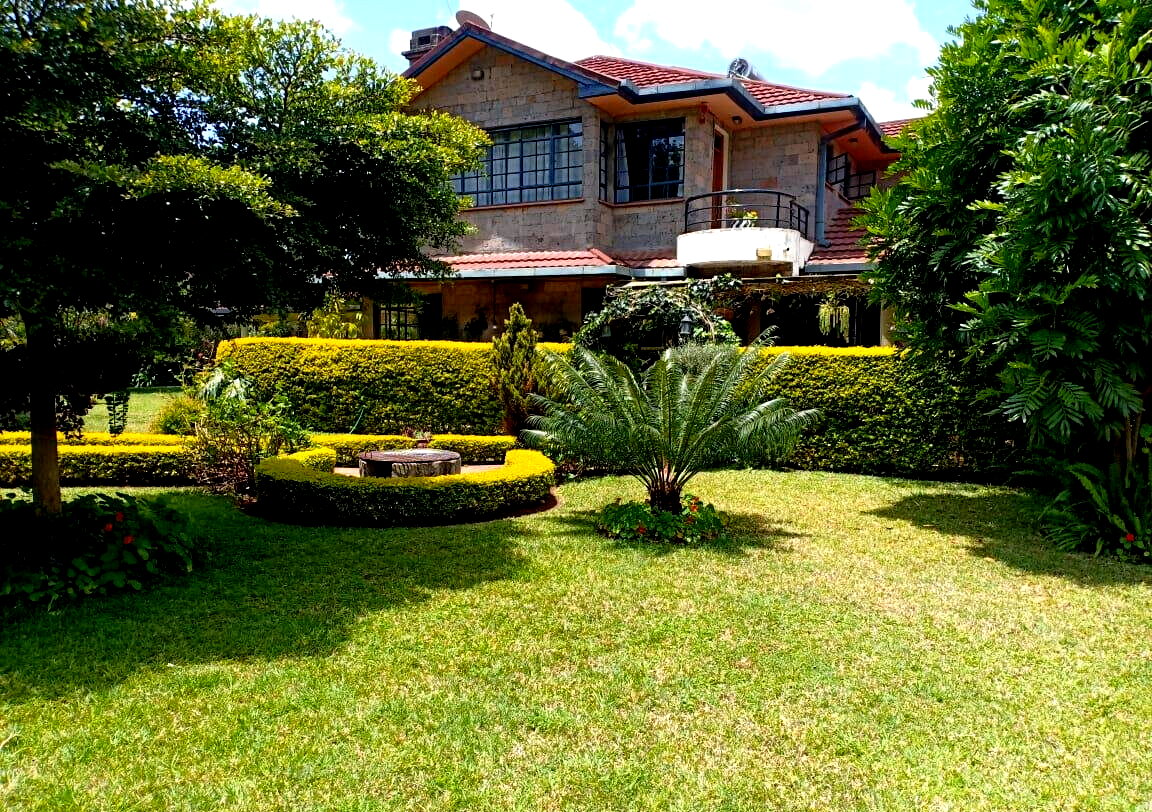 Diplomat's 4-Bed Townhouse with Prado & Generator – Karen
