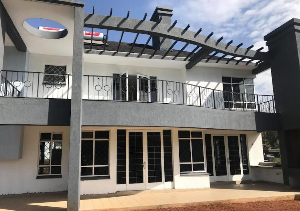 4BR All-Ensuite Townhouse with Fireplace & DSQ - Ngong Gated Community