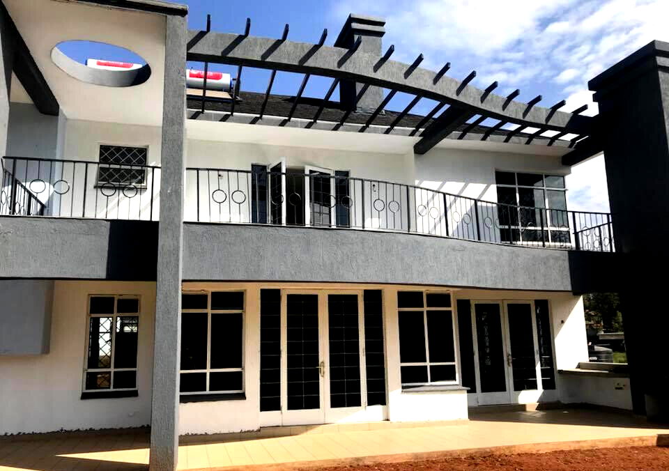 4BR All-Ensuite Townhouse with Fireplace & DSQ - Ngong Gated Community