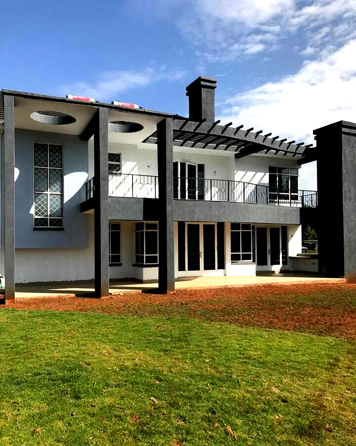 4BR All-Ensuite Townhouse with Fireplace & DSQ - Ngong Gated Community