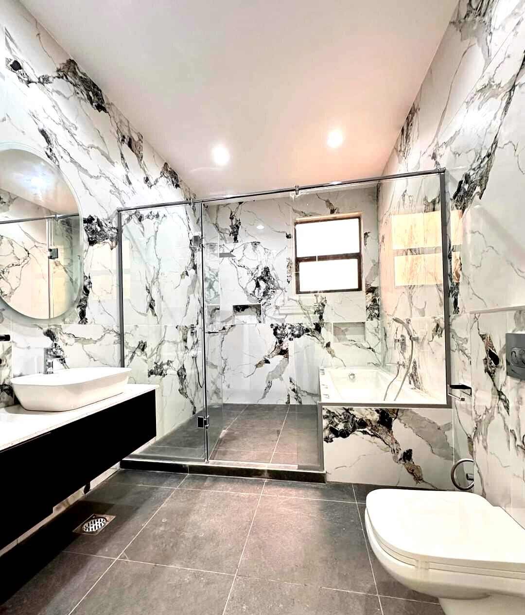 5-Ensuite Villa with Rooftop Terrace & Smart Home - Loresho