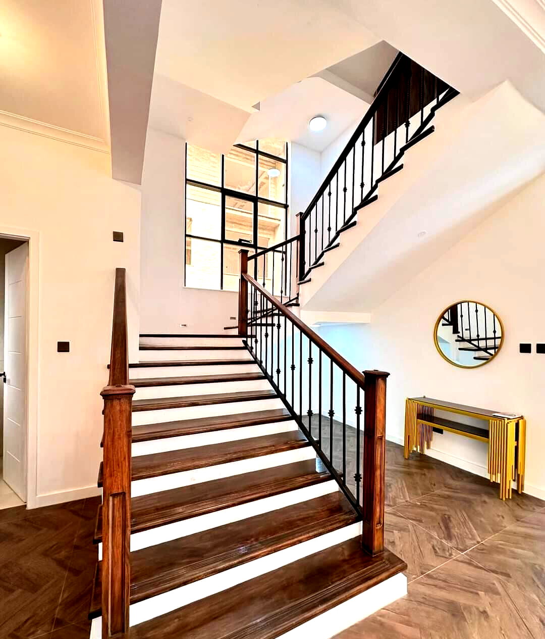 5-Ensuite Villa with Rooftop Terrace & Smart Home - Loresho