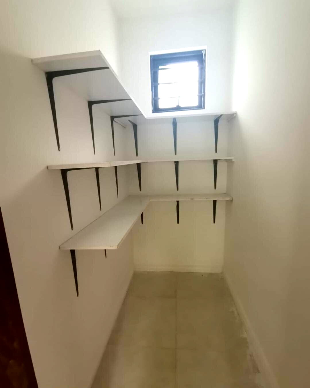 4BR All-Ensuite Townhouse with Pyjama Lounge & Study - Runda