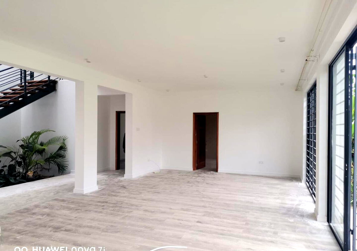 4BR All-Ensuite Townhouse with Pyjama Lounge & Study - Runda