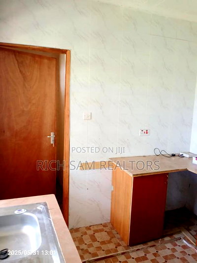 3bdrm House in Kiamunyi, Menengai West for rent - Image 9