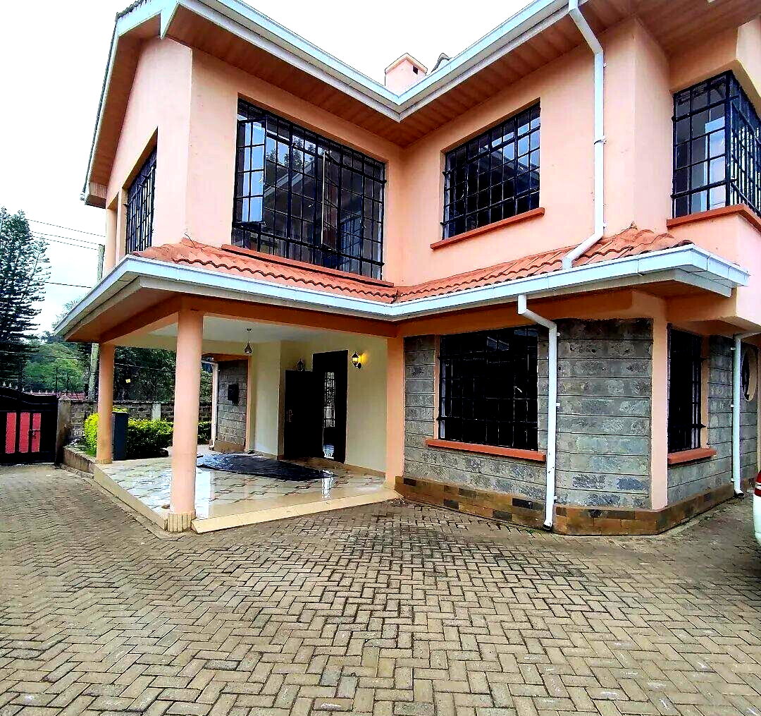 5-Ensuite Townhouse with Shared Pool & Garden - Lavington