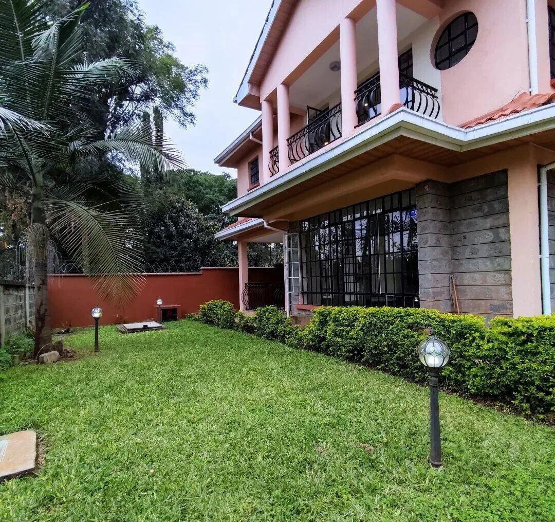 5-Ensuite Townhouse with Shared Pool & Garden - Lavington