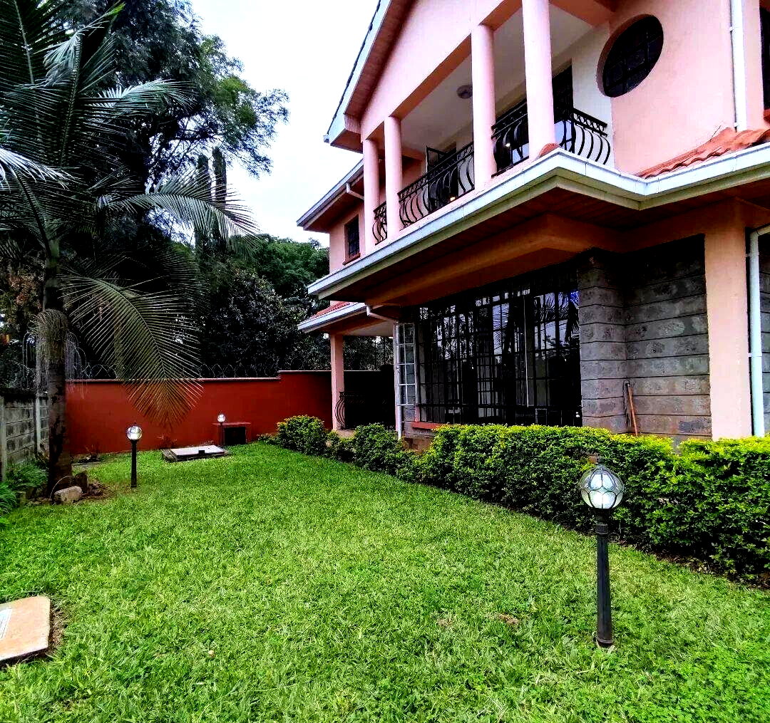5-Ensuite Townhouse with Shared Pool & Garden - Lavington