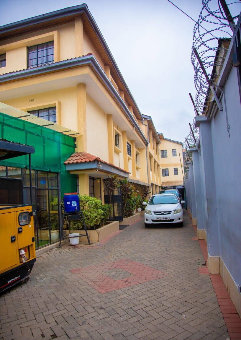 KSh 200M Hotel with Garden