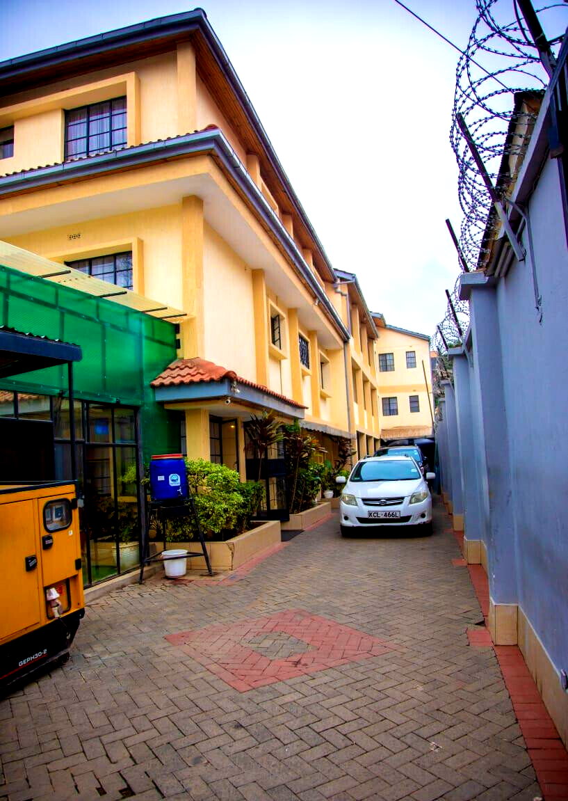 KSh 200M Hotel with Garden
