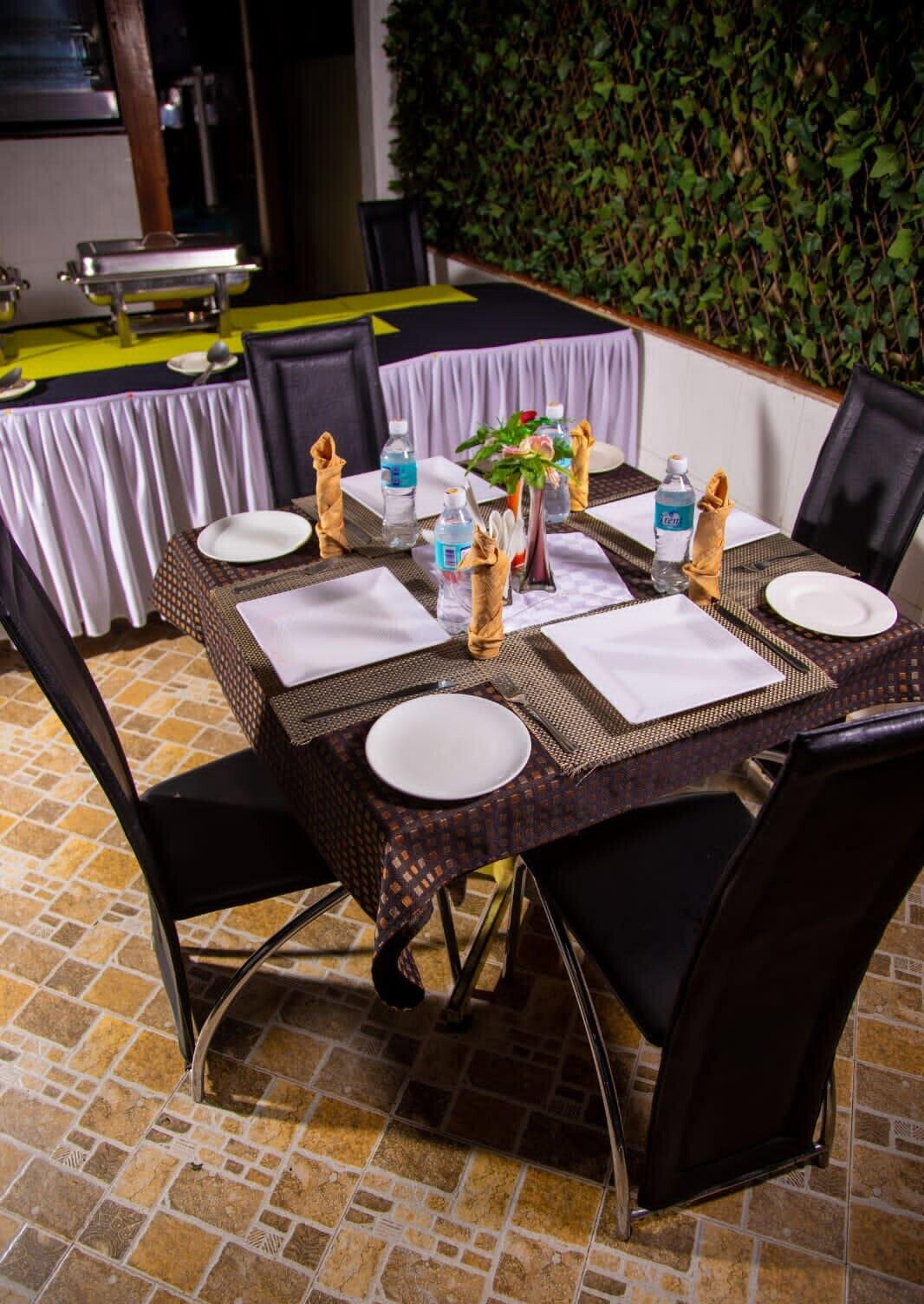KSh 200M Hotel with Garden