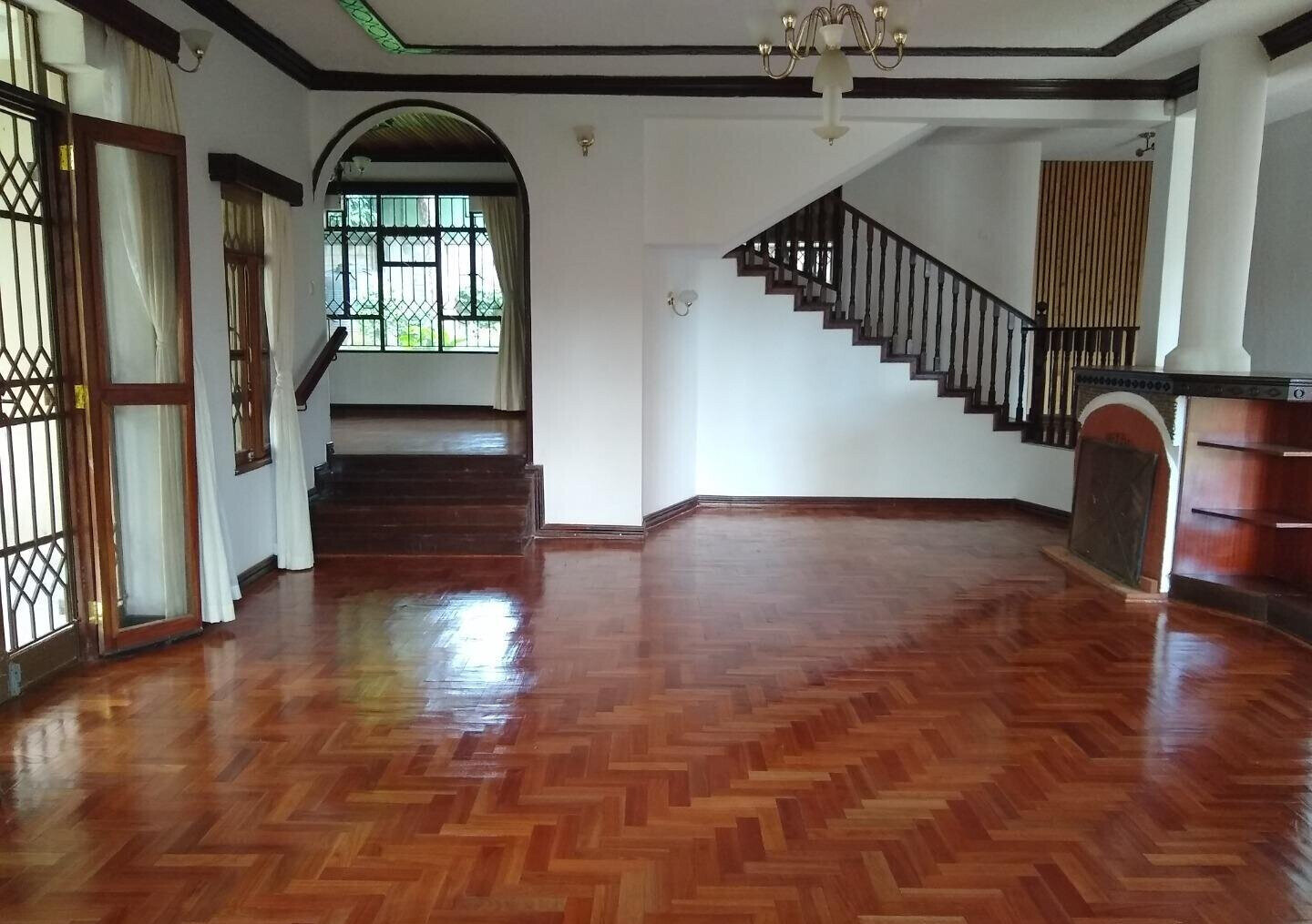 Half Acre 5BR Haven at KSh 550K