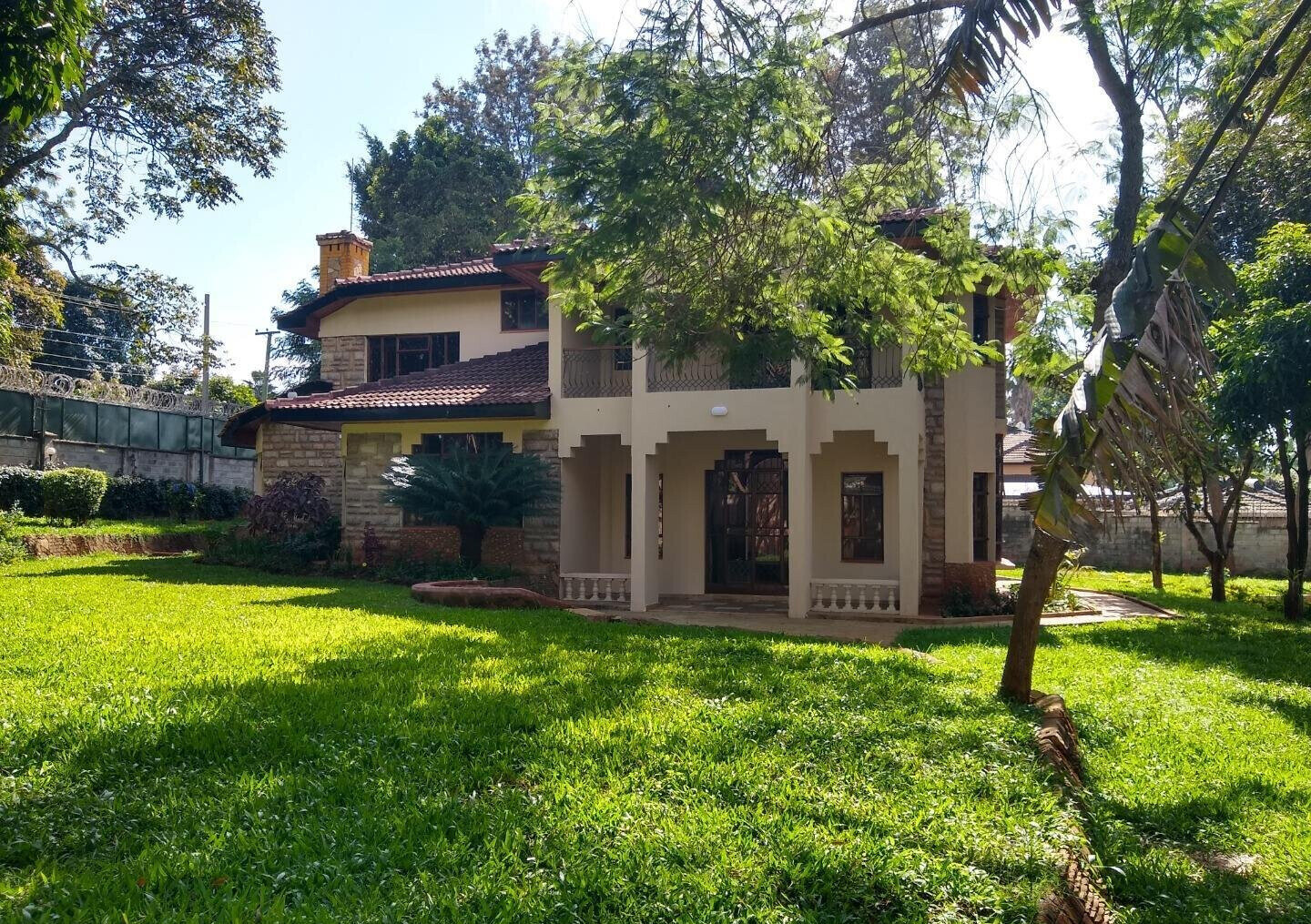 Half Acre 5BR Haven at KSh 550K