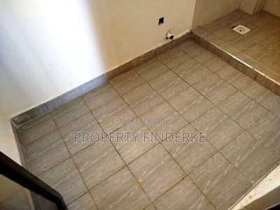 3bdrm Apartment in Gateway Mall Area for sale - Image 7