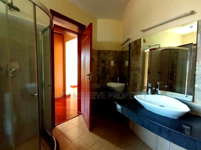 5bdrm Townhouse / Terrace in Karen for rent - Image 7