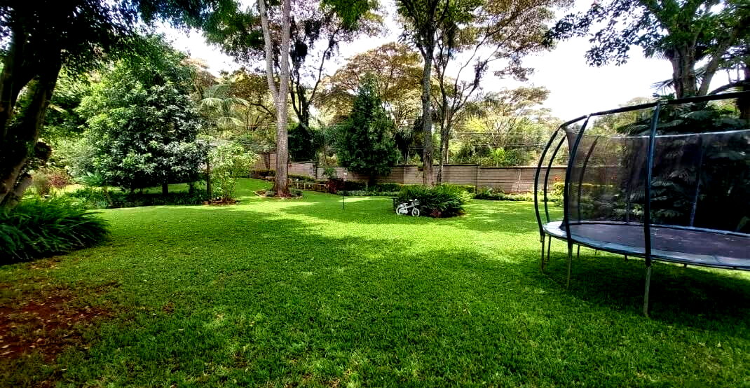 5-Ensuite Townhouse with DSQ & Borehole – Karen Near The Hub