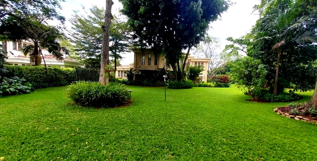 5-Ensuite Townhouse with DSQ & Borehole – Karen Near The Hub