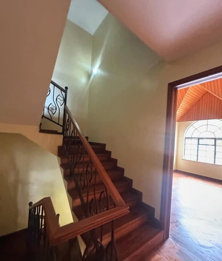 5 En-Suite Bedrooms with DSQ in Gated Kilimani Court - Off Riara Road