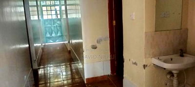 6bdrm Duplex in Nasra Garden, Komarock for sale - Image 7