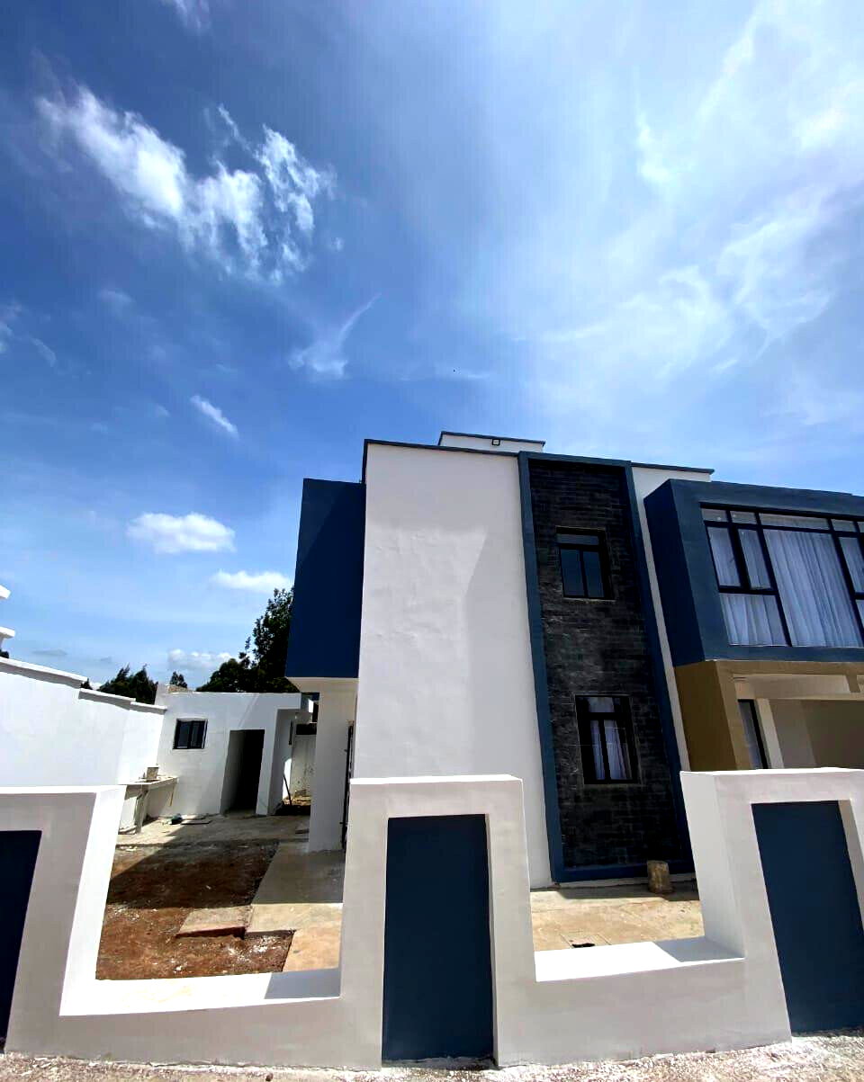 5BR Maisonette with DSQ, Office & Mountain Views - Kamangu