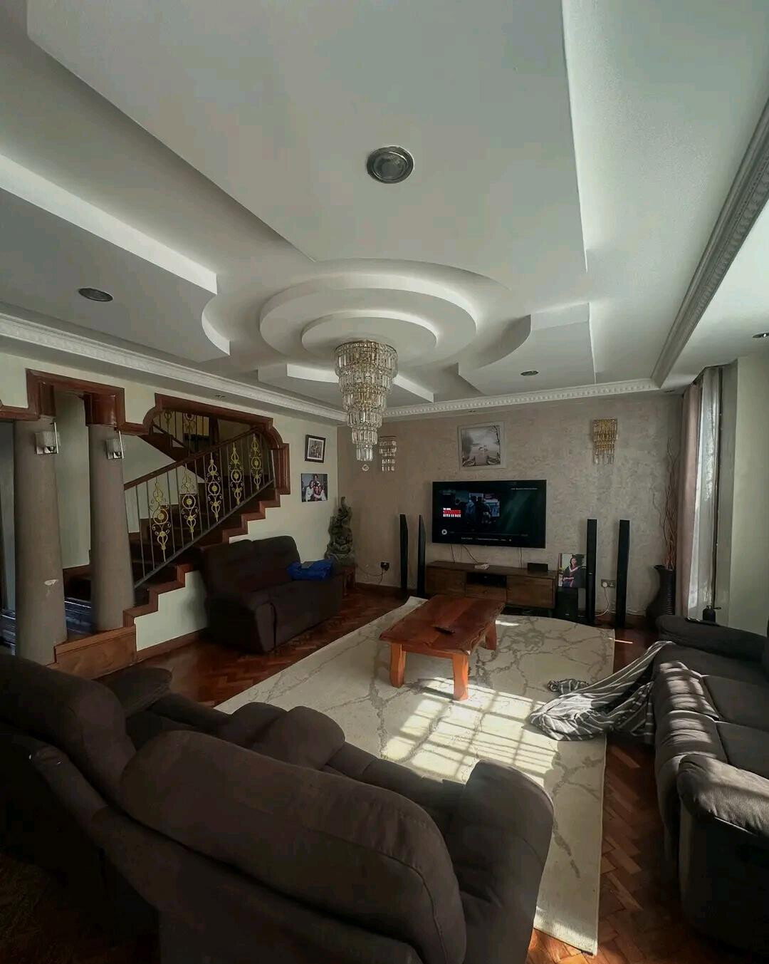 7-Bedroom Family Home with 20,000L Water Reserve – Langata
