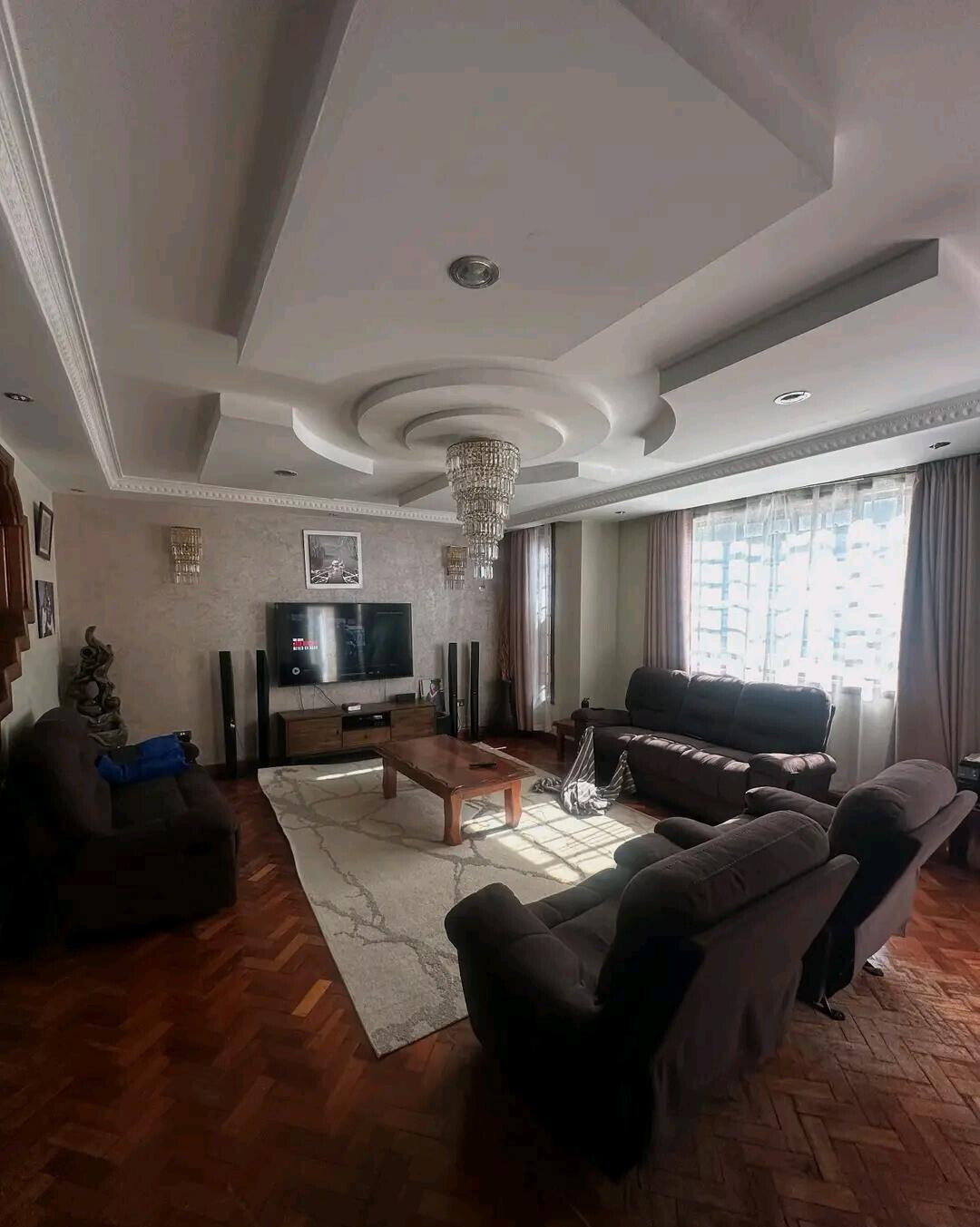 7-Bedroom Family Home with 20,000L Water Reserve – Langata