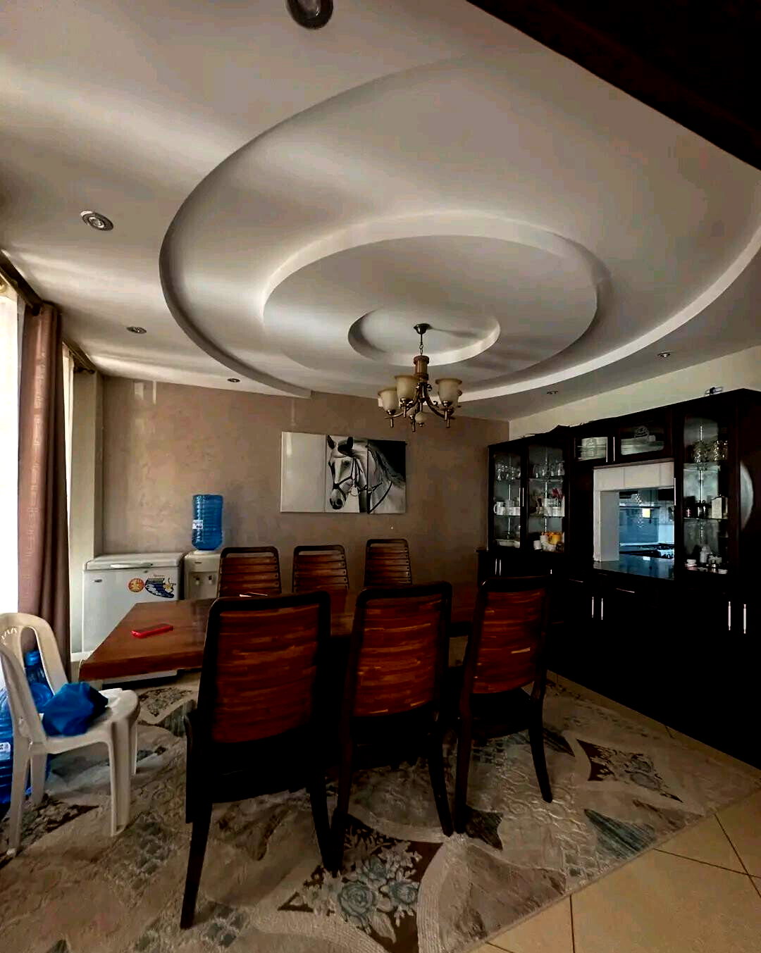7-Bedroom Family Home with 20,000L Water Reserve – Langata