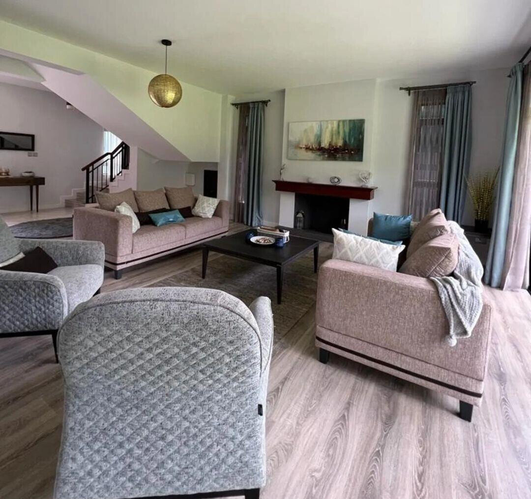 3BR All-Ensuite Townhouse with Pool & Clubhouse - Runda