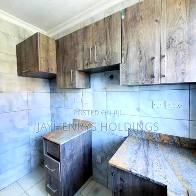 2bdrm Apartment in Kamakis for sale - Image 5