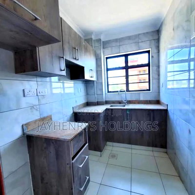 2bdrm Apartment in Kamakis for sale - Image 3