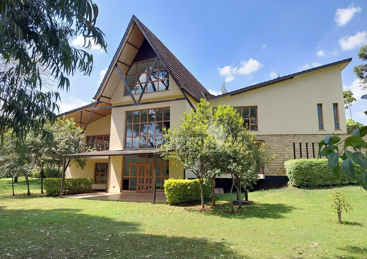 5-Ensuite Townhouse with Fireplace & DSQ – Karen Gated Estate