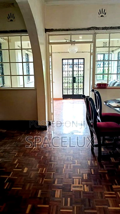 5bdrm Bungalow in Laington, Lavington for rent - Image 7
