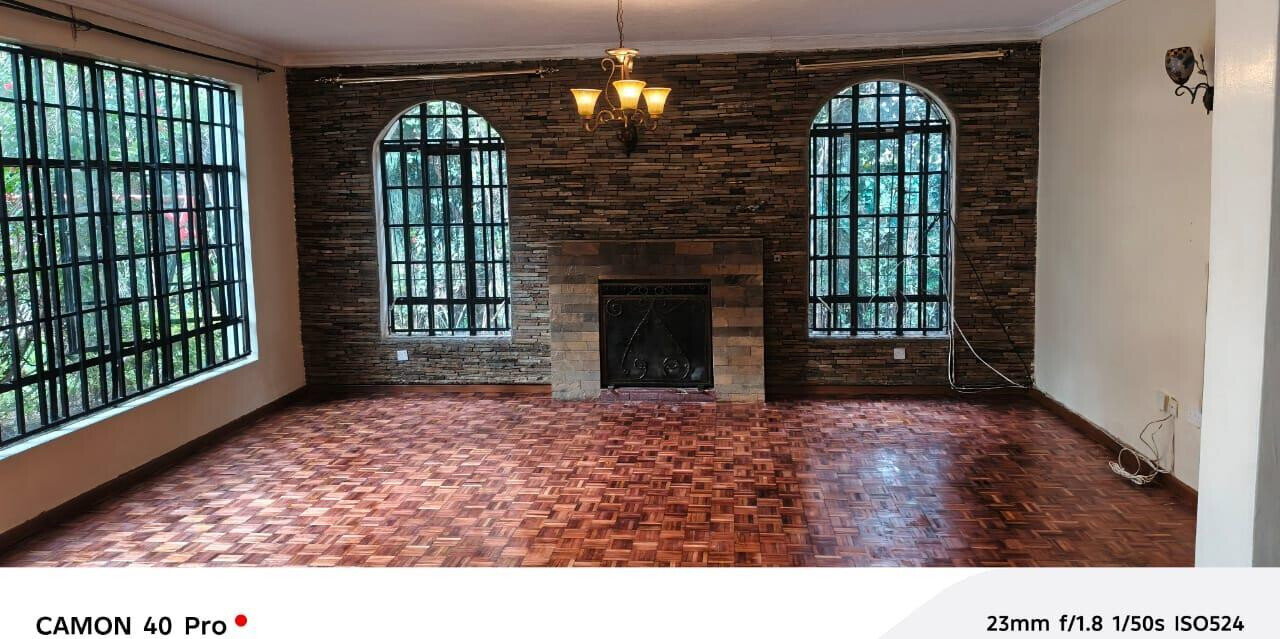 4BR Townhouse on Quarter-Acre with SQ – Kerarapon, Nairobi